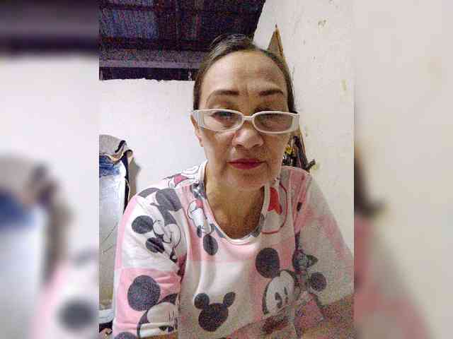 cherrywhite03 webcam