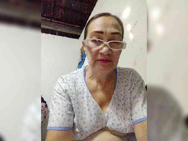 cherrywhite03 webcam