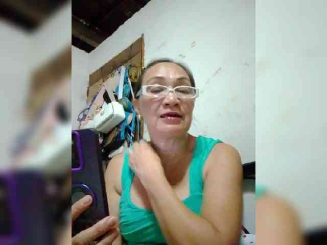 Modelo: cherrywhite03