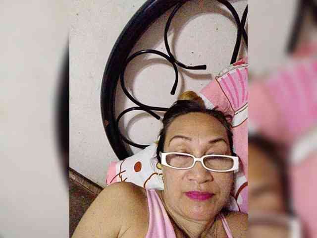 cherrywhite03 webcam