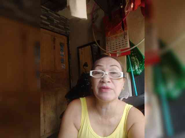 cherrywhite03 webcam