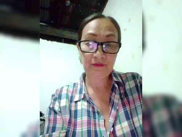 cherrywhite03 webcam