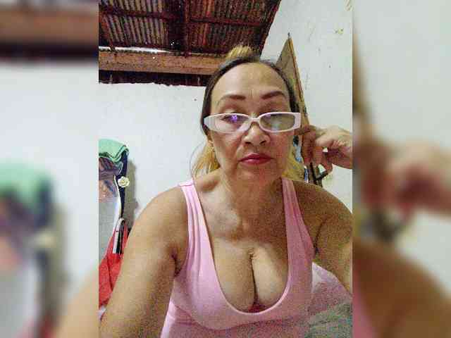 cherrywhite03 webcam