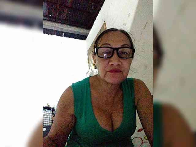 cherrywhite03 webcam