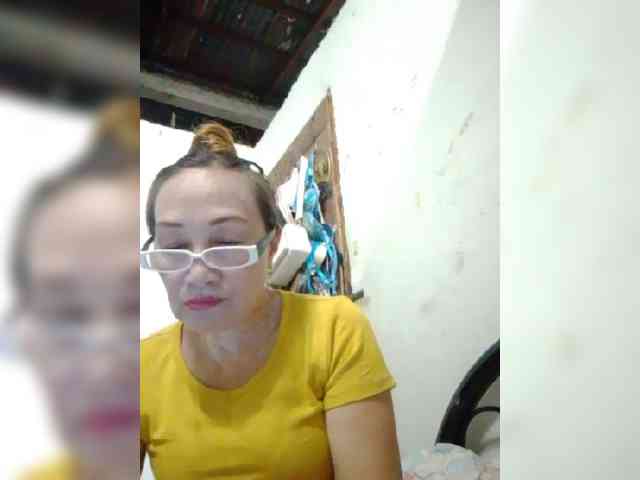 cherrywhite03 webcam