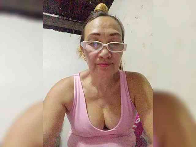 cherrywhite03 webcam