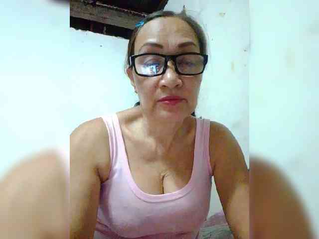 cherrywhite03 webcam