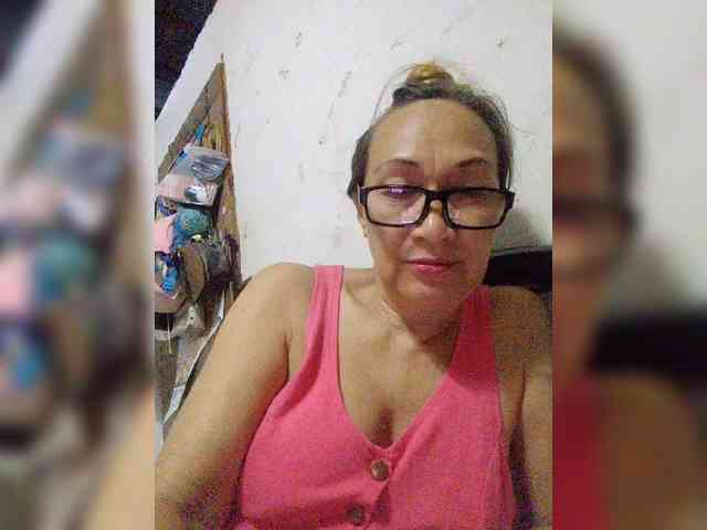 cherrywhite03 webcam