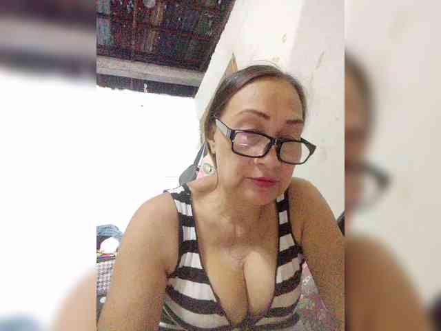 cherrywhite03 webcam