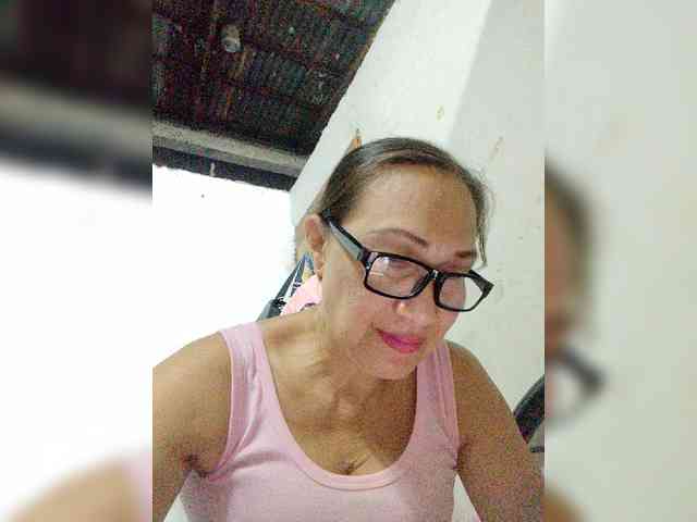 cherrywhite03 webcam