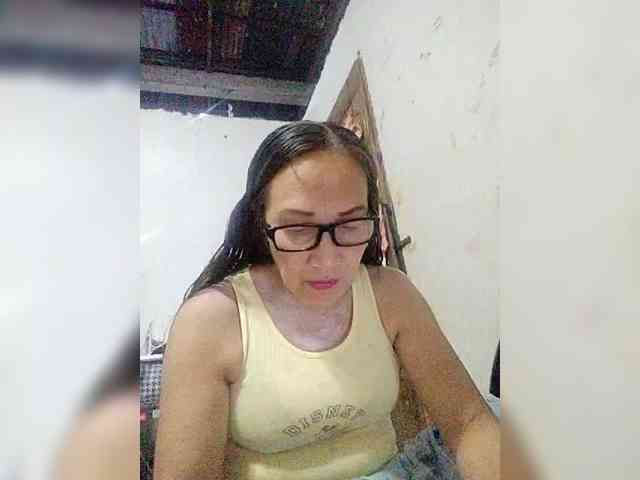 cherrywhite03 webcam