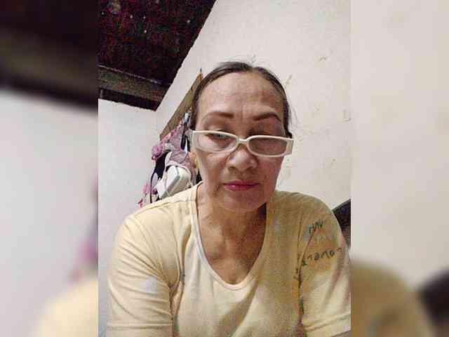 cherrywhite03 webcam