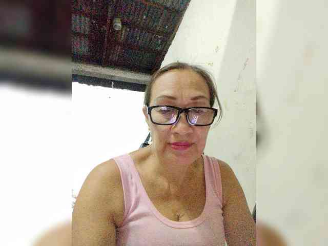 cherrywhite03 webcam
