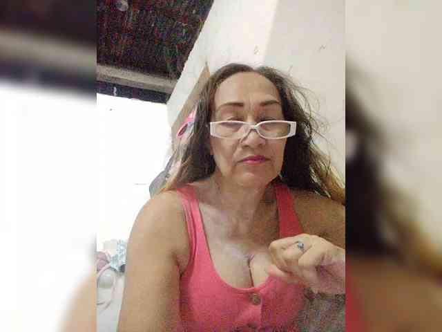 cherrywhite03 webcam