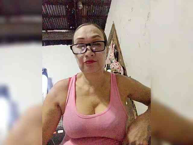 cherrywhite03 webcam