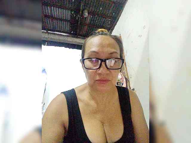 cherrywhite03 webcam