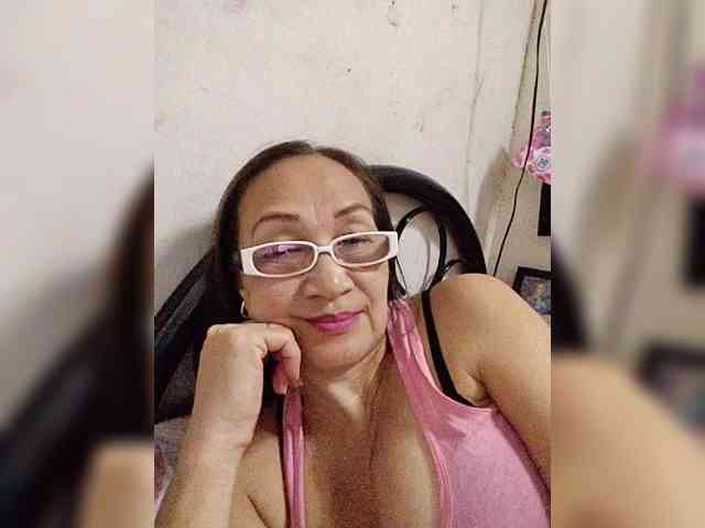 cherrywhite03 webcam