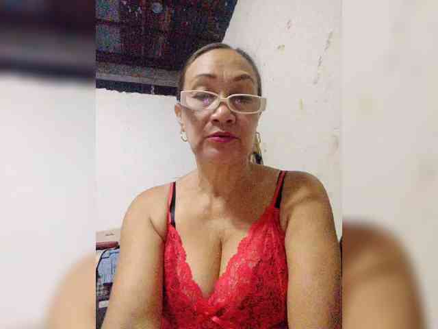 cherrywhite03 webcam