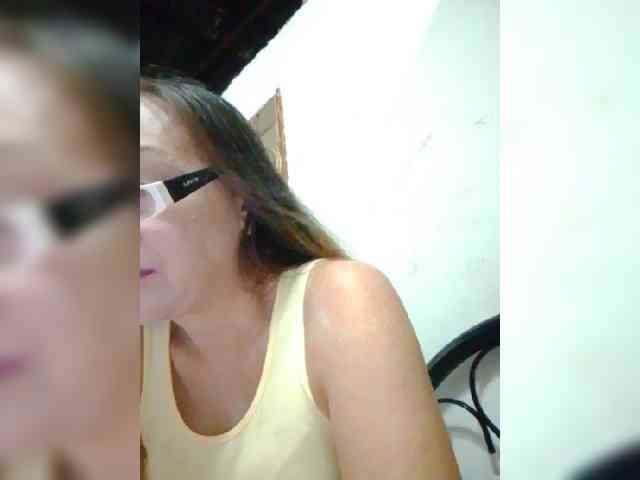 cherrywhite03 webcam