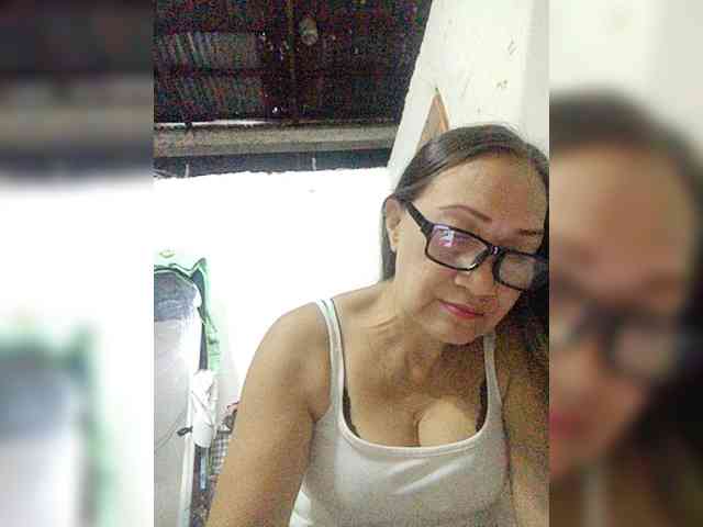 cherrywhite03 webcam