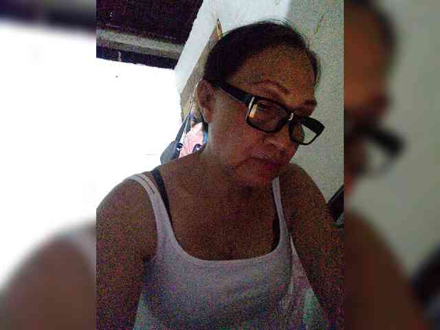 cherrywhite03 webcam