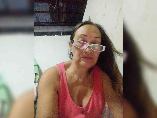 cherrywhite03 webcam