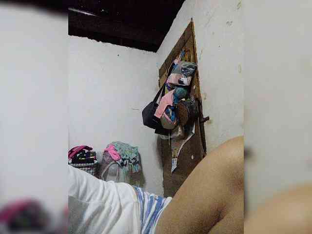 cherrywhite03 webcam