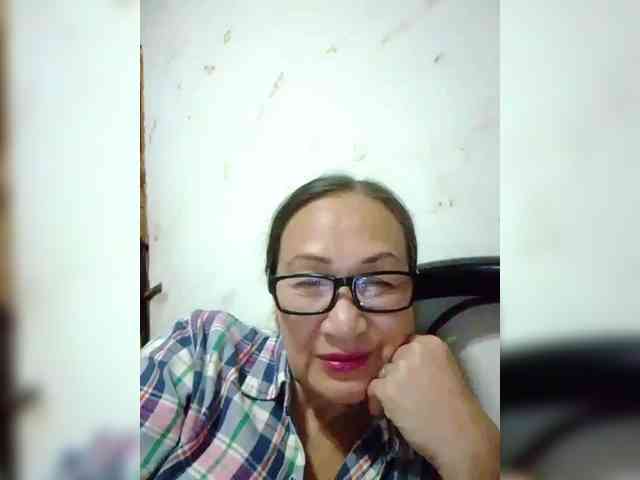 cherrywhite03 webcam