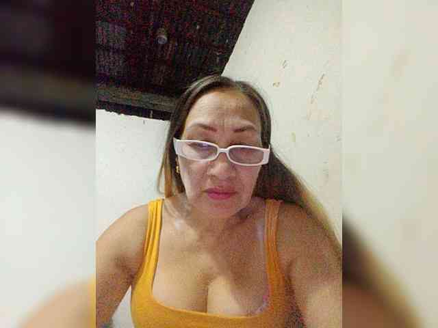 cherrywhite03 webcam