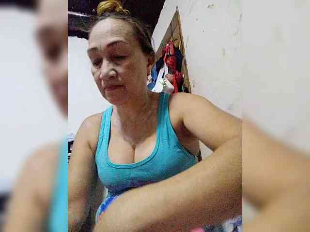 cherrywhite03 webcam