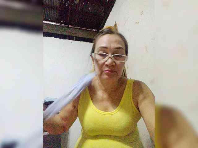 cherrywhite03 webcam