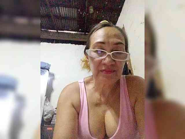 cherrywhite03 webcam