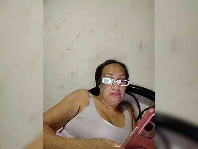 cherrywhite03 webcam