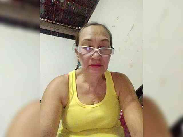 cherrywhite03 webcam