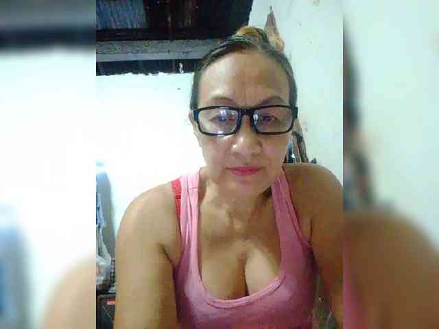 cherrywhite03 webcam