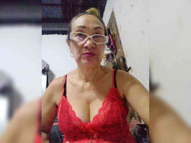 cherrywhite03 webcam