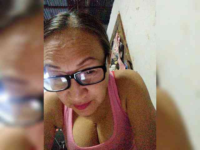 cherrywhite03 webcam