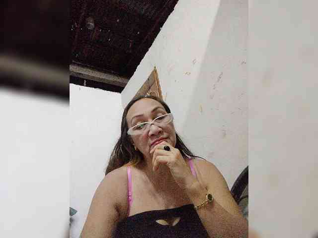 cherrywhite03 webcam