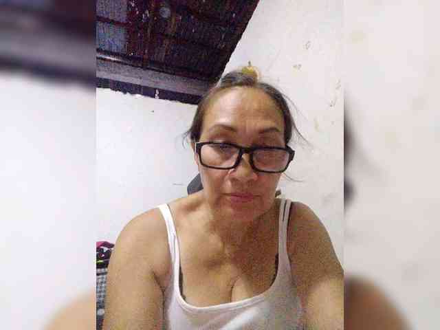 cherrywhite03 webcam