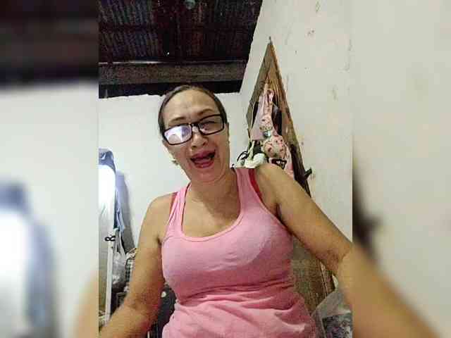 cherrywhite03 webcam