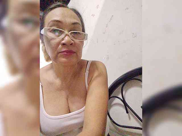 cherrywhite03 webcam