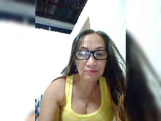 cherrywhite03 webcam