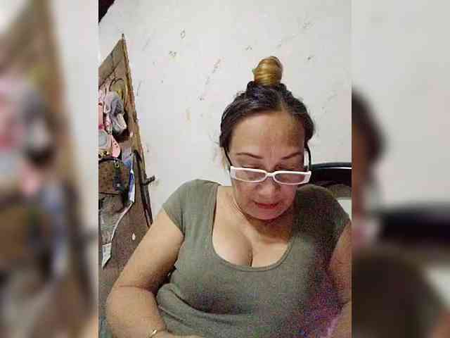 cherrywhite03 webcam