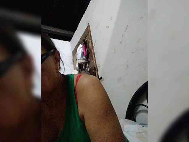 cherrywhite03 webcam