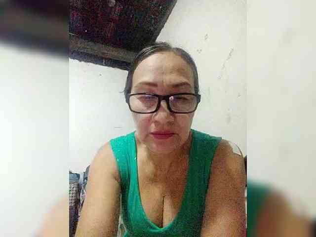 cherrywhite03 webcam
