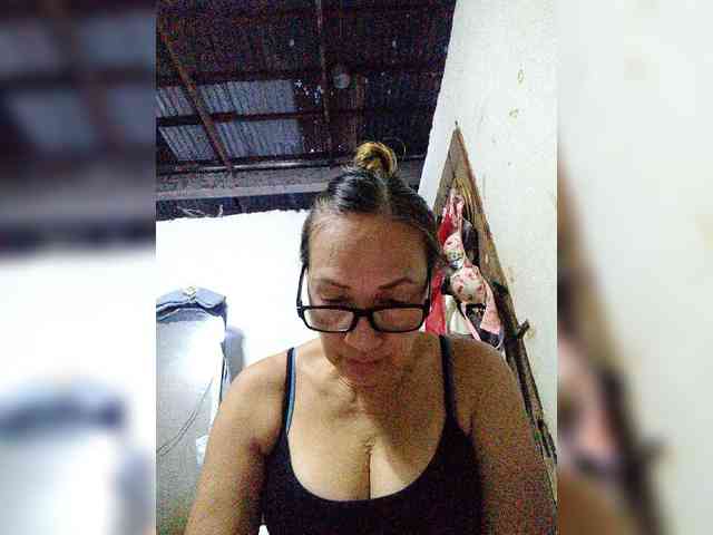cherrywhite03 webcam