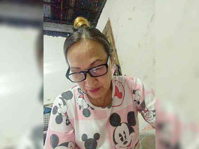 cherrywhite03 webcam
