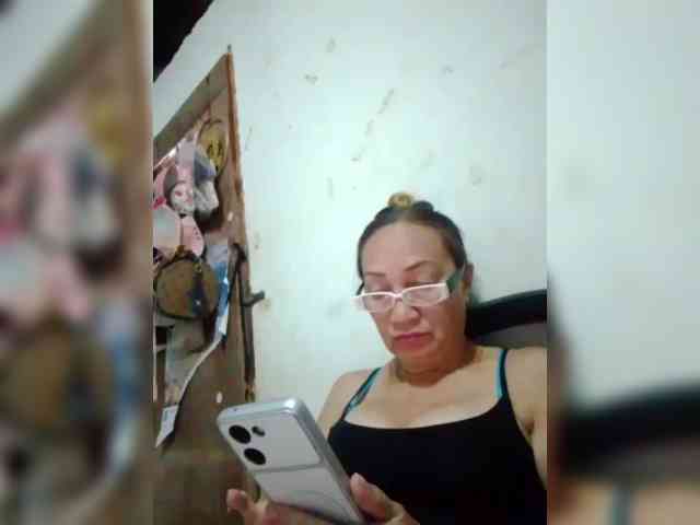 cherrywhite03 webcam