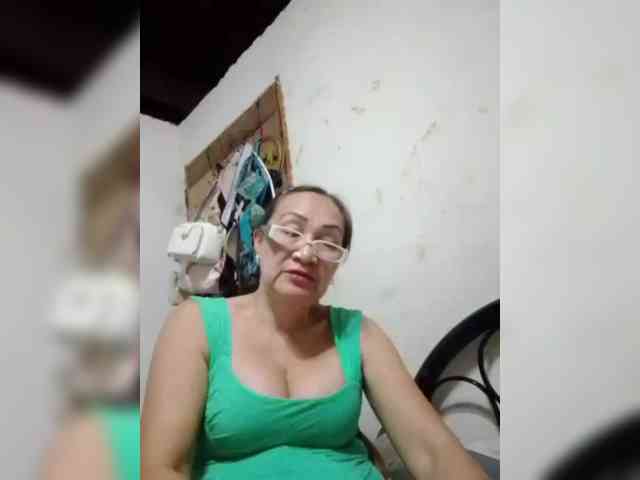 cherrywhite03 webcam