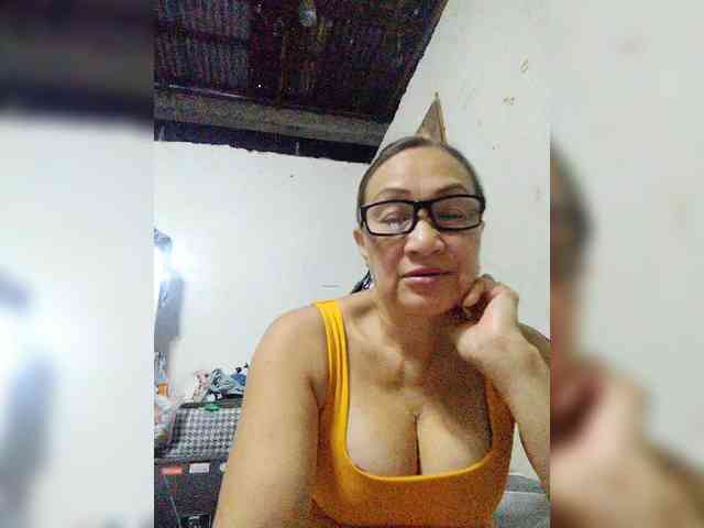 Model: cherrywhite03